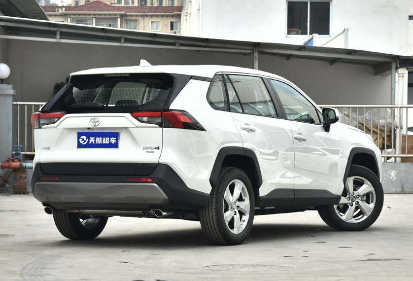 成都租车丰田RAV4荣放